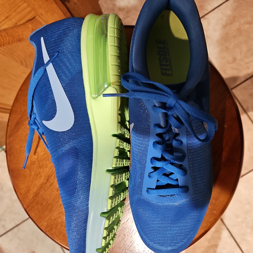 NWOT Nike Air Max